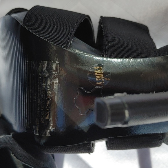 BCBG Generation Black Stilettos Size 5.5 - Picture 5 of 9